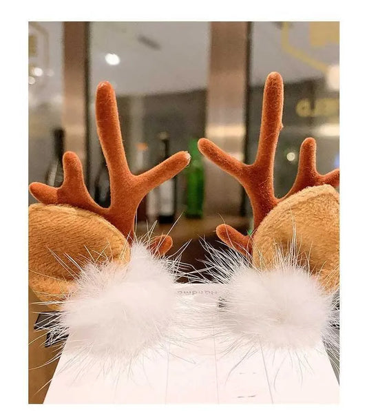 Reindeer Clips